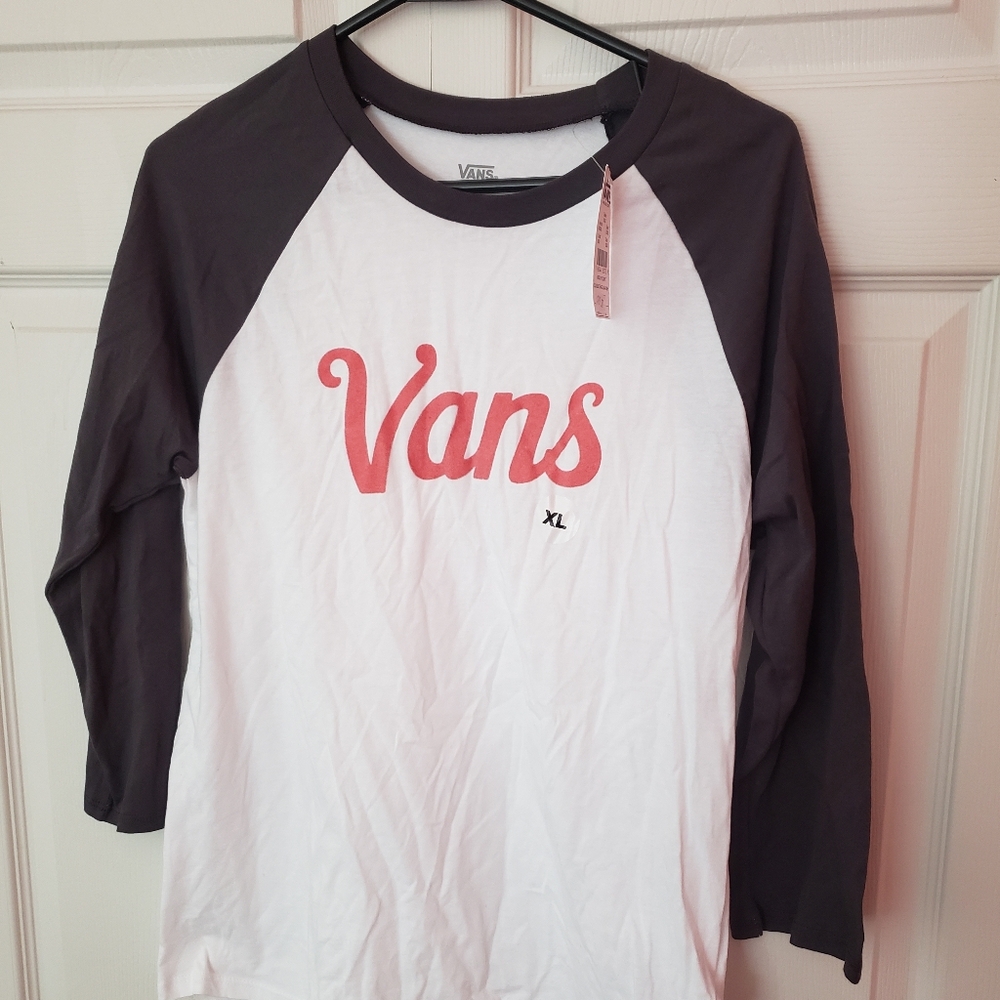 Vans BNWT raglan baseball tee size XL